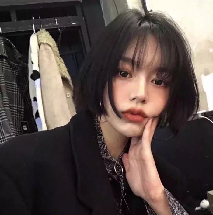 踏浪女人